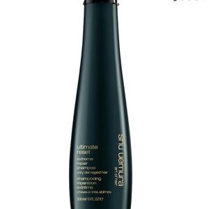 shu uemura
Ultimate Reset Shampoo for Very Damaged